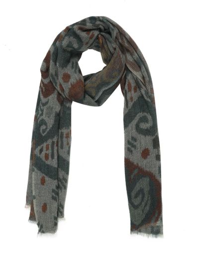 Elegnat winter scarf with ikatdesign