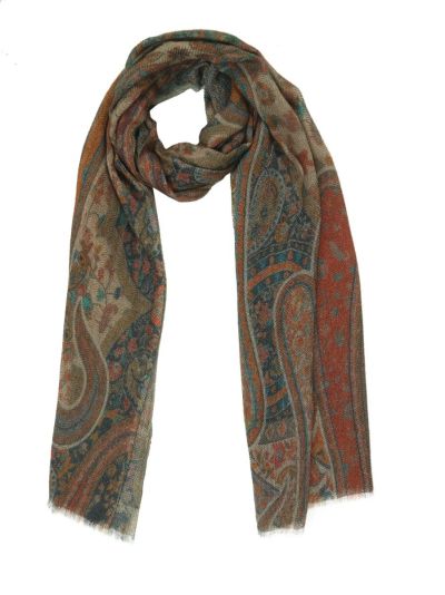 Elegant winter scarf with paisley design
