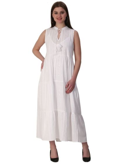 Sleeeveless Longdress in white