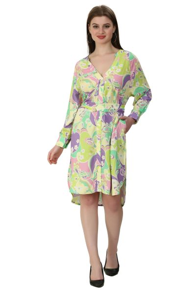 Dress straight cut in retro design