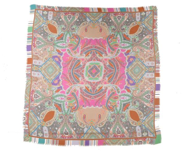 Scarf in Minimal rhomb design in navy